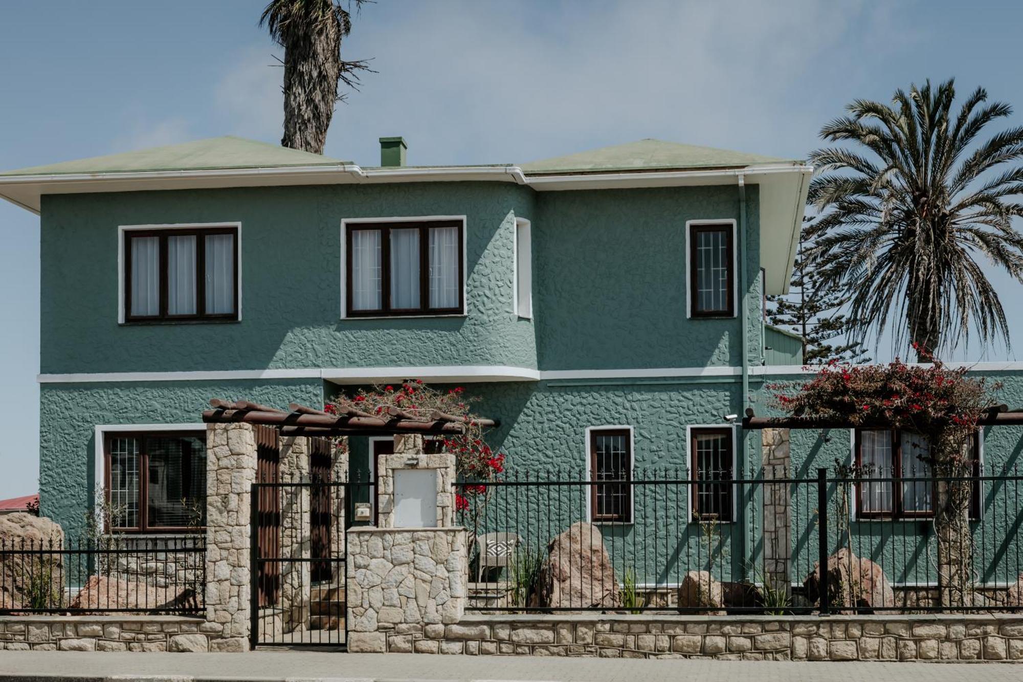 Fritz Manor Bed And Breakfast Swakopmund Extérieur photo